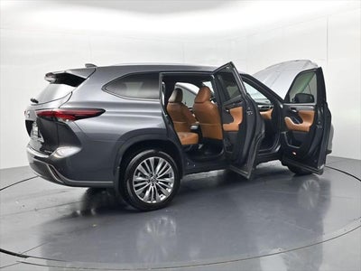 2024 Toyota Highlander Platinum