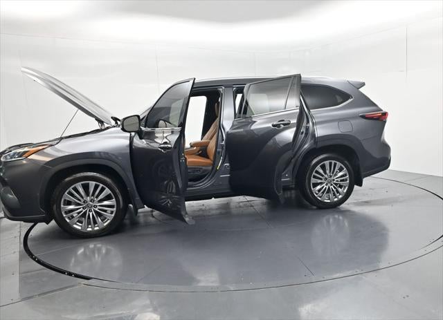 2024 Toyota Highlander Platinum