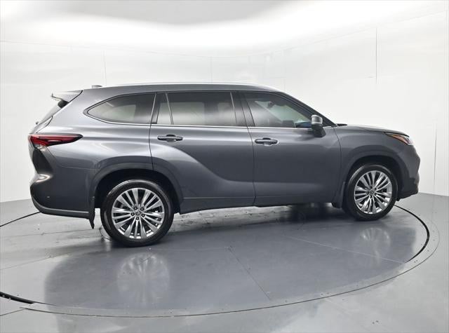 2024 Toyota Highlander Platinum