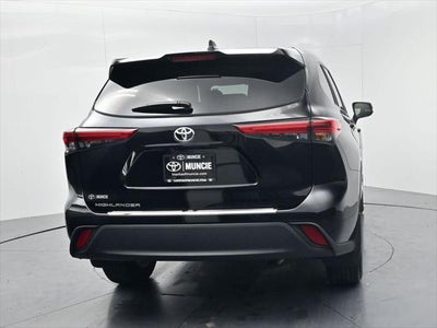 2023 Toyota Highlander L