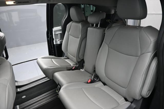 2026 Toyota Sienna XLE 8 Passenger