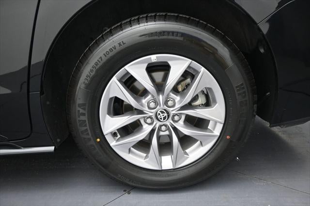 2026 Toyota Sienna XLE 8 Passenger