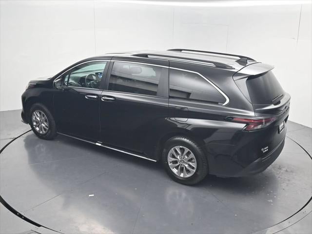 2026 Toyota Sienna XLE 8 Passenger