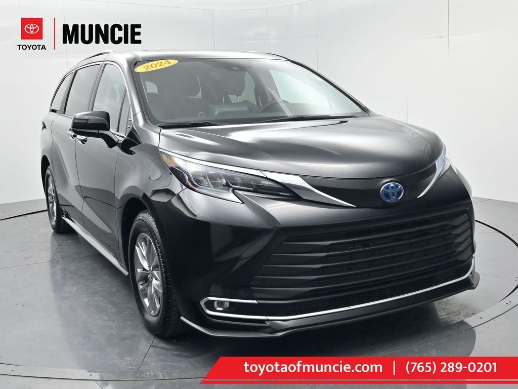 2024 Toyota Sienna XLE 8 Passenger