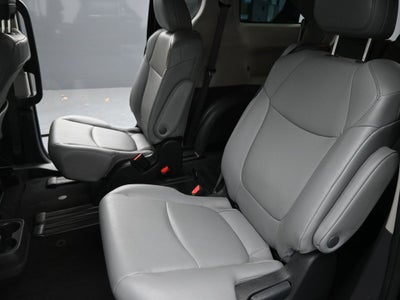 2024 Toyota Sienna XLE 8 Passenger