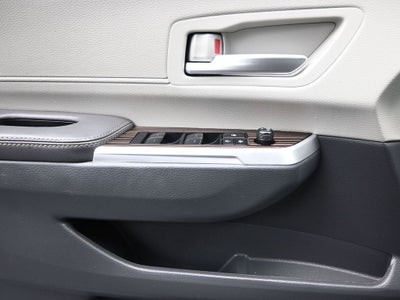 2024 Toyota Sienna XLE 8 Passenger