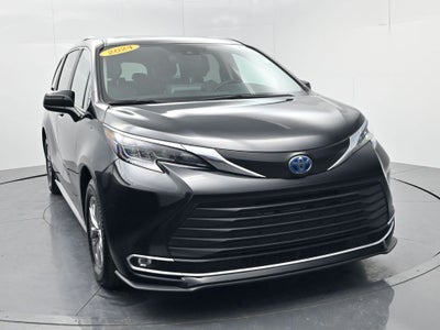 2024 Toyota Sienna XLE 8 Passenger