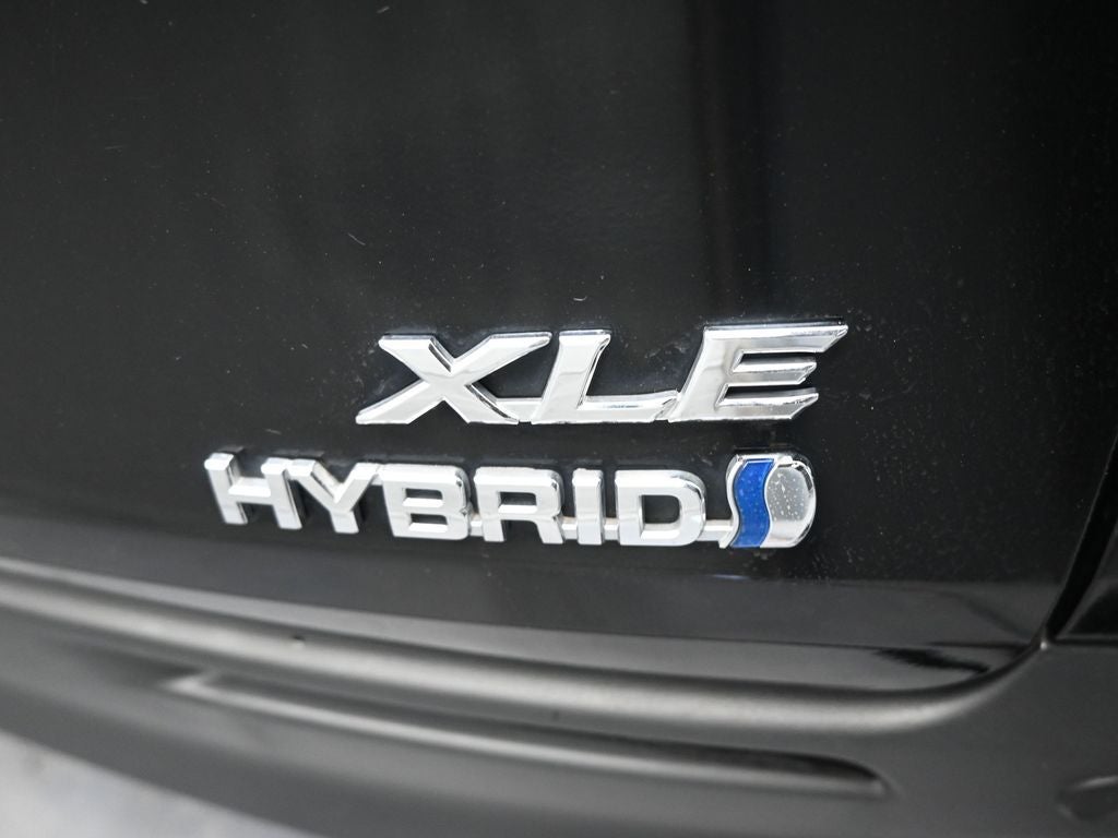 2024 Toyota Sienna XLE 8 Passenger