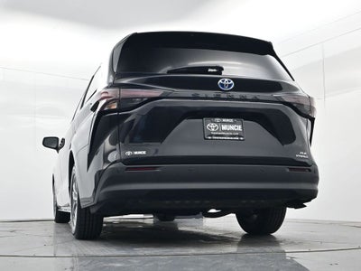 2024 Toyota Sienna XLE 8 Passenger