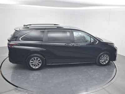 2024 Toyota Sienna XLE 8 Passenger