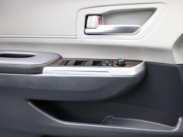 2024 Toyota Sienna XLE 8 Passenger