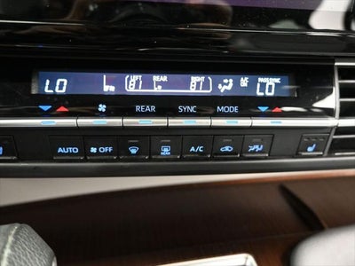 2024 Toyota Sienna XLE 8 Passenger