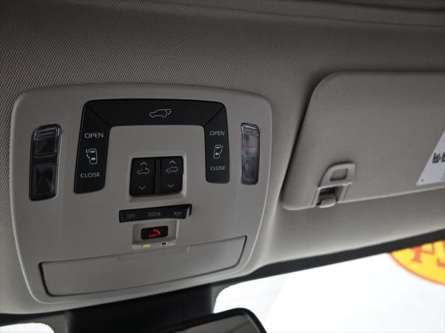 2024 Toyota Sienna XLE 8 Passenger