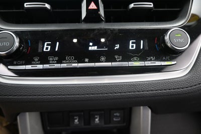 2025 Toyota Corolla Cross XLE