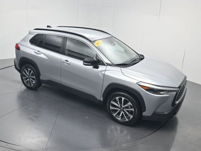 2025 Toyota Corolla Cross XLE
