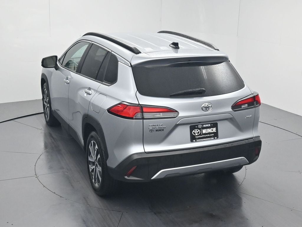 2025 Toyota Corolla Cross XLE