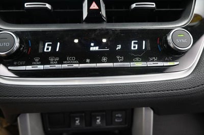 2025 Toyota Corolla Cross XLE