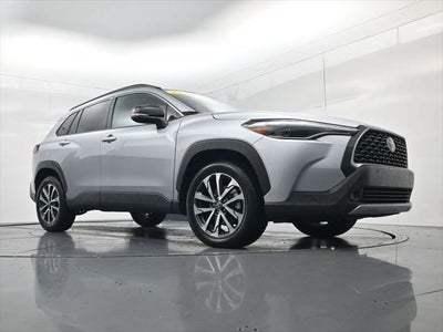 2025 Toyota Corolla Cross XLE