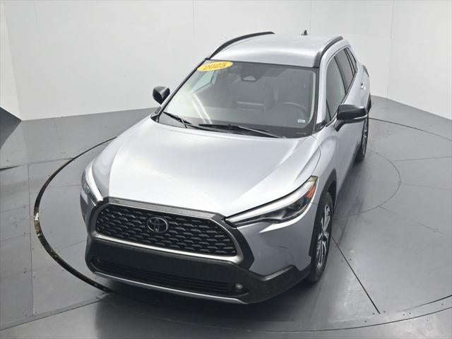 2025 Toyota Corolla Cross XLE