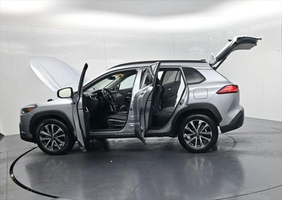 2025 Toyota Corolla Cross XLE
