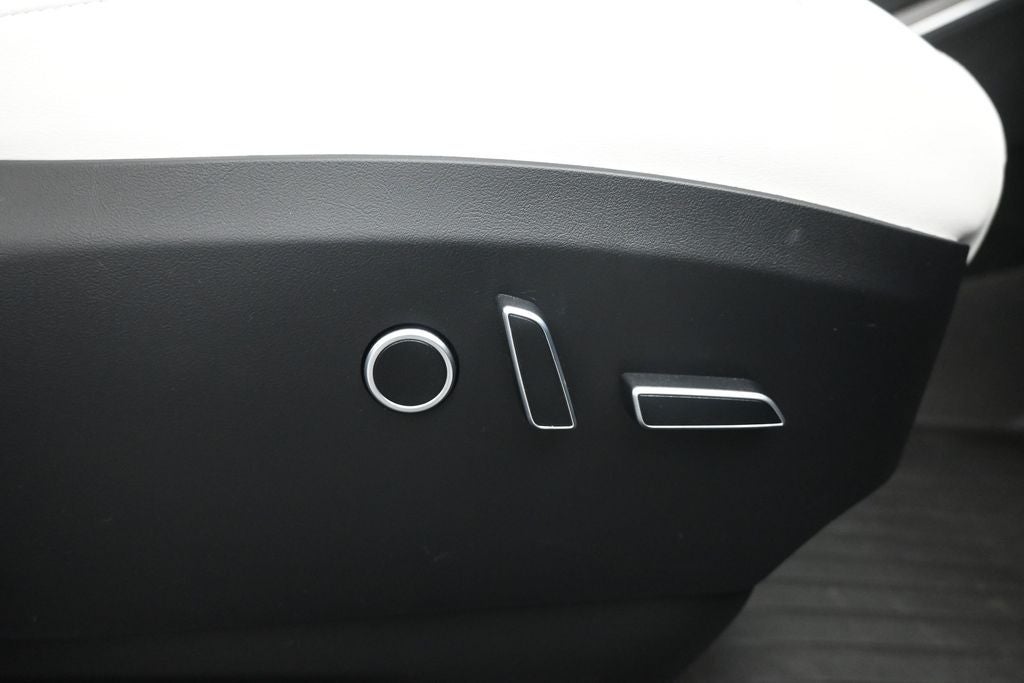 2023 Tesla Model X Plaid