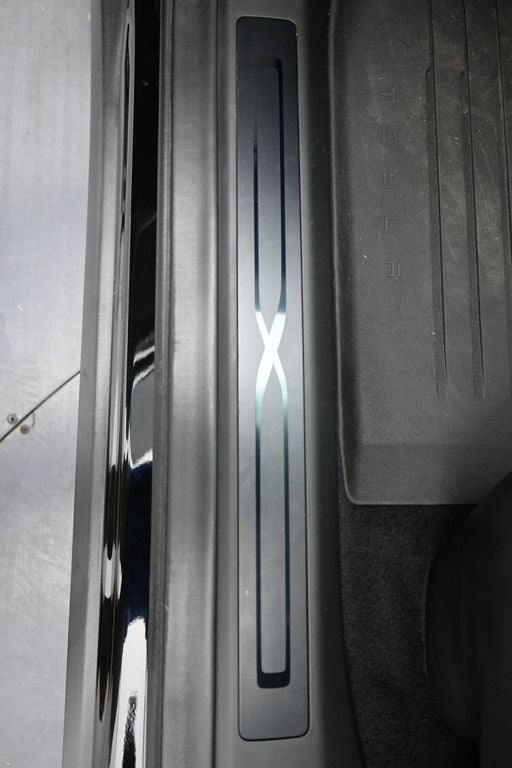 2023 Tesla Model X Plaid