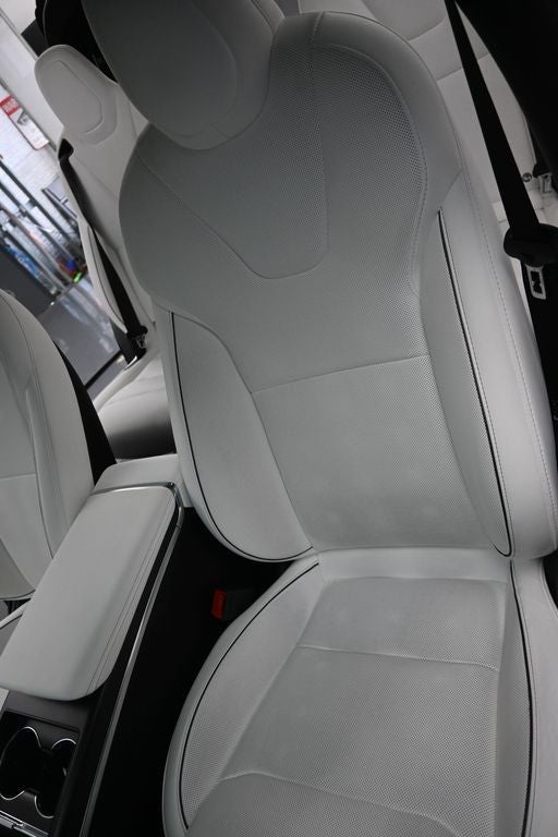 2023 Tesla Model X Plaid