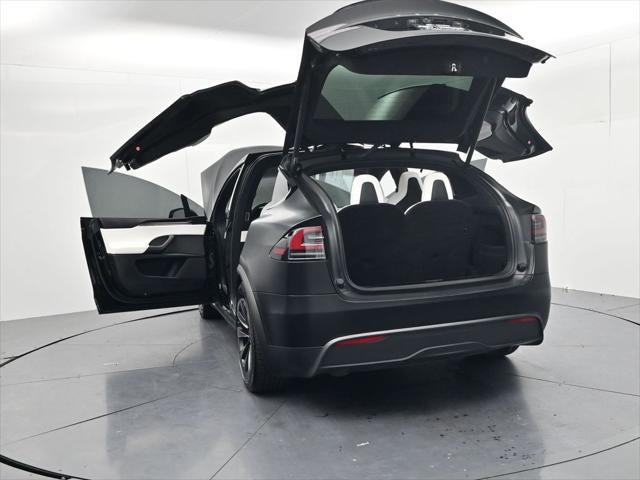 2023 Tesla Model X Plaid
