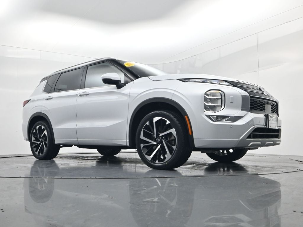 2023 Mitsubishi Outlander SEL Black Edition