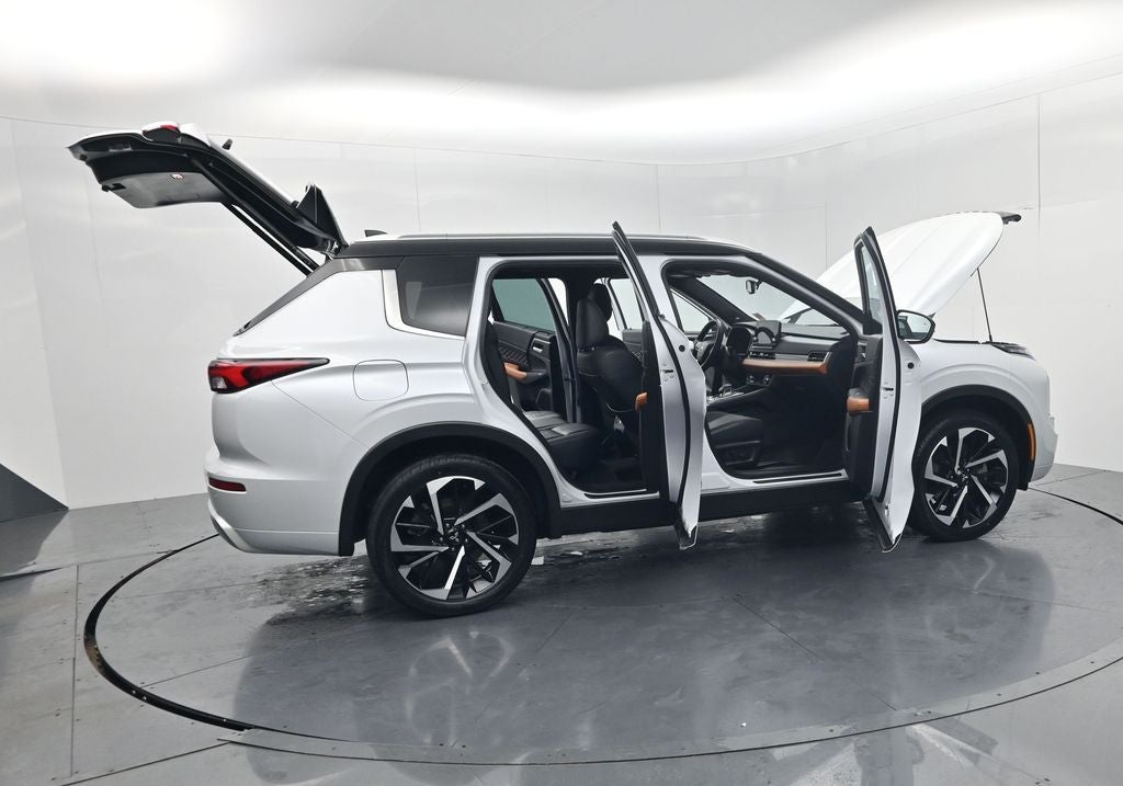 2023 Mitsubishi Outlander SEL Black Edition