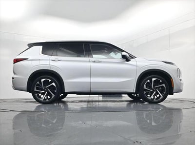 2023 Mitsubishi Outlander SEL Black Edition