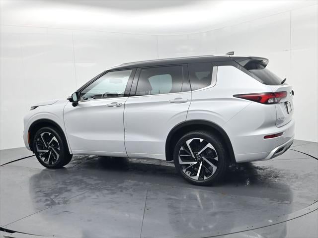 2023 Mitsubishi Outlander SEL Black Edition
