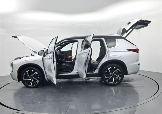2023 Mitsubishi Outlander SEL Black Edition