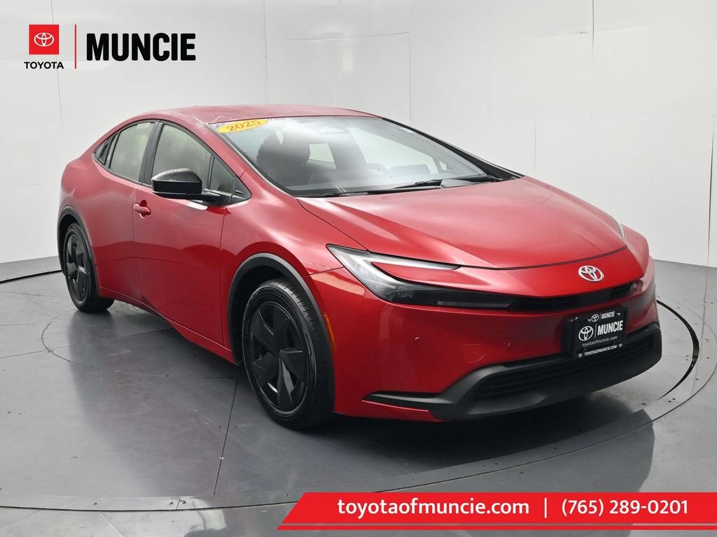 2025 Toyota Prius LE