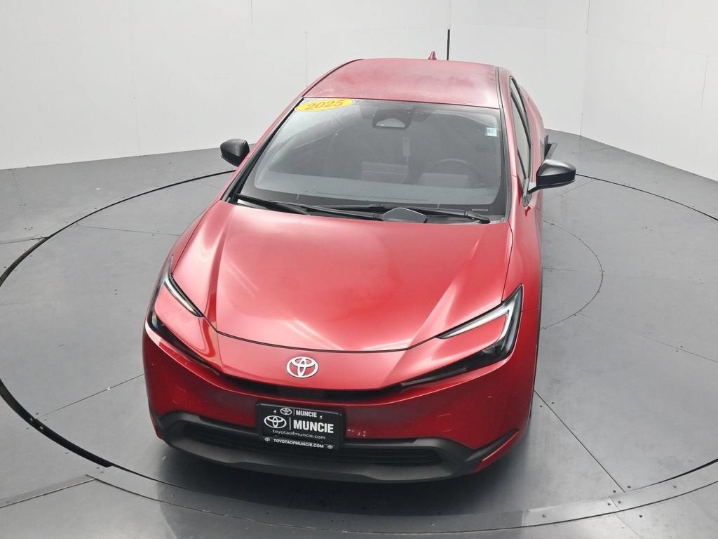 2025 Toyota Prius LE