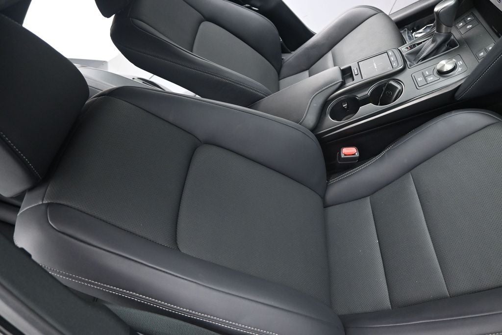 2024 Lexus IS 300