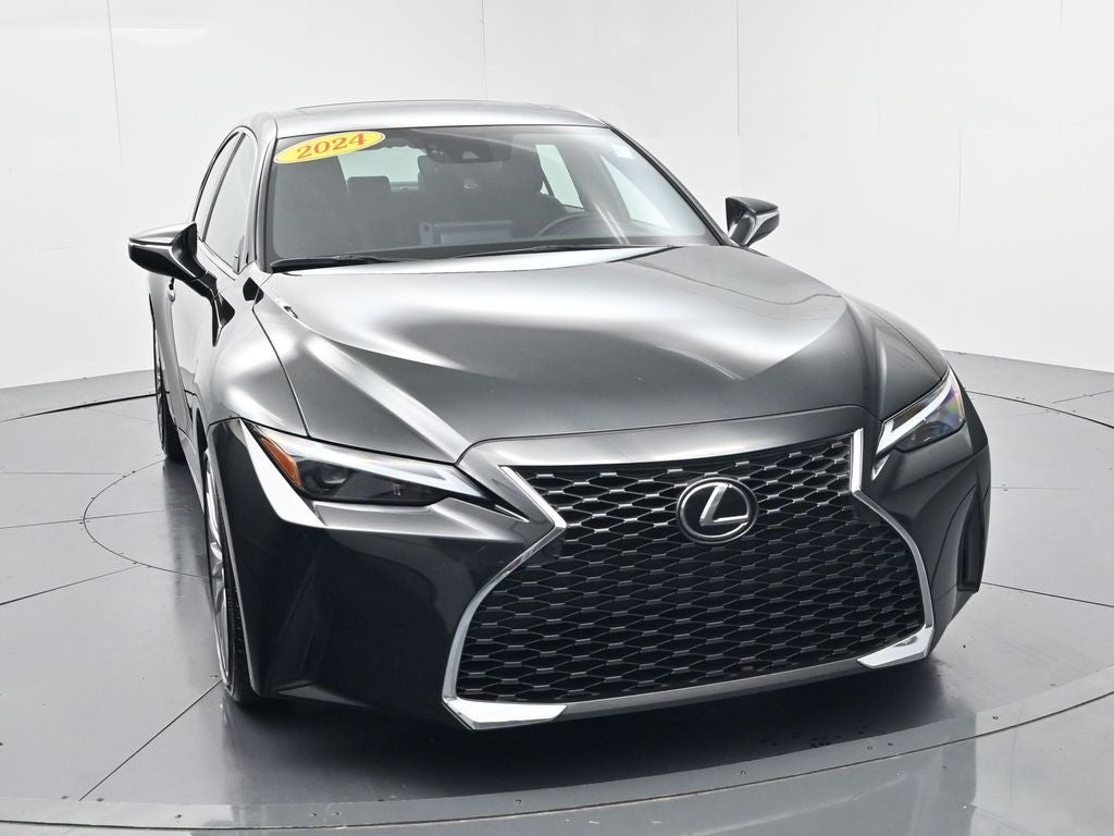 2024 Lexus IS 300