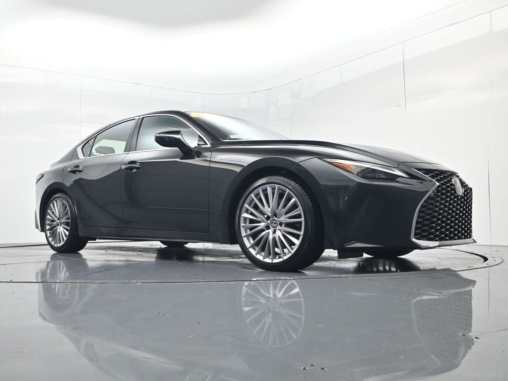 2024 Lexus IS 300