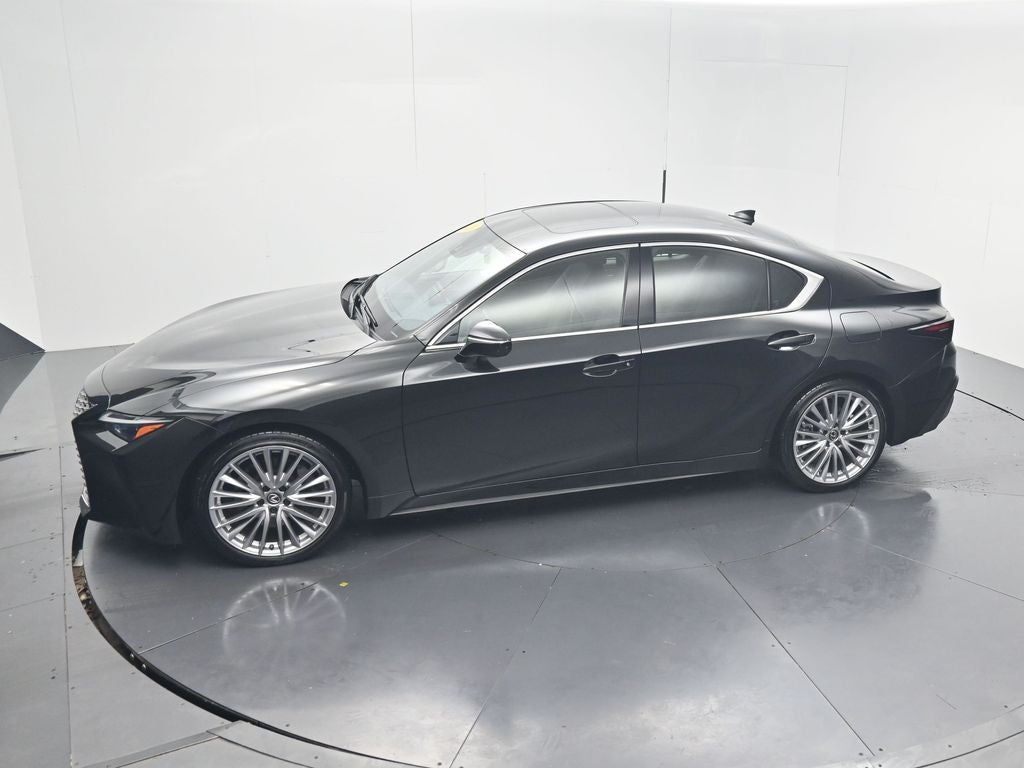 2024 Lexus IS 300