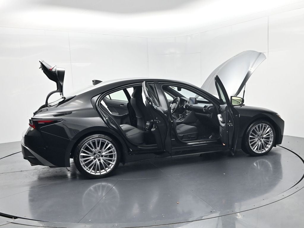 2024 Lexus IS 300