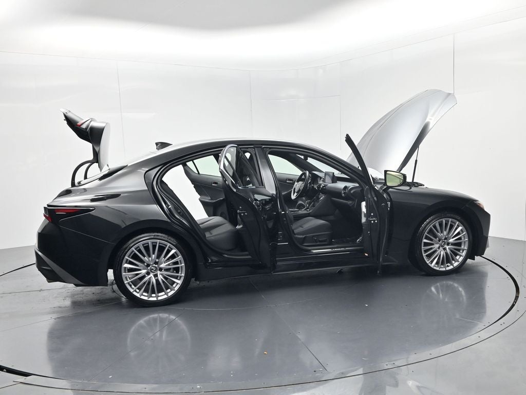2024 Lexus IS 300