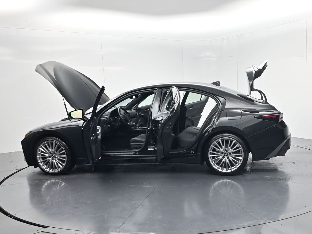 2024 Lexus IS 300
