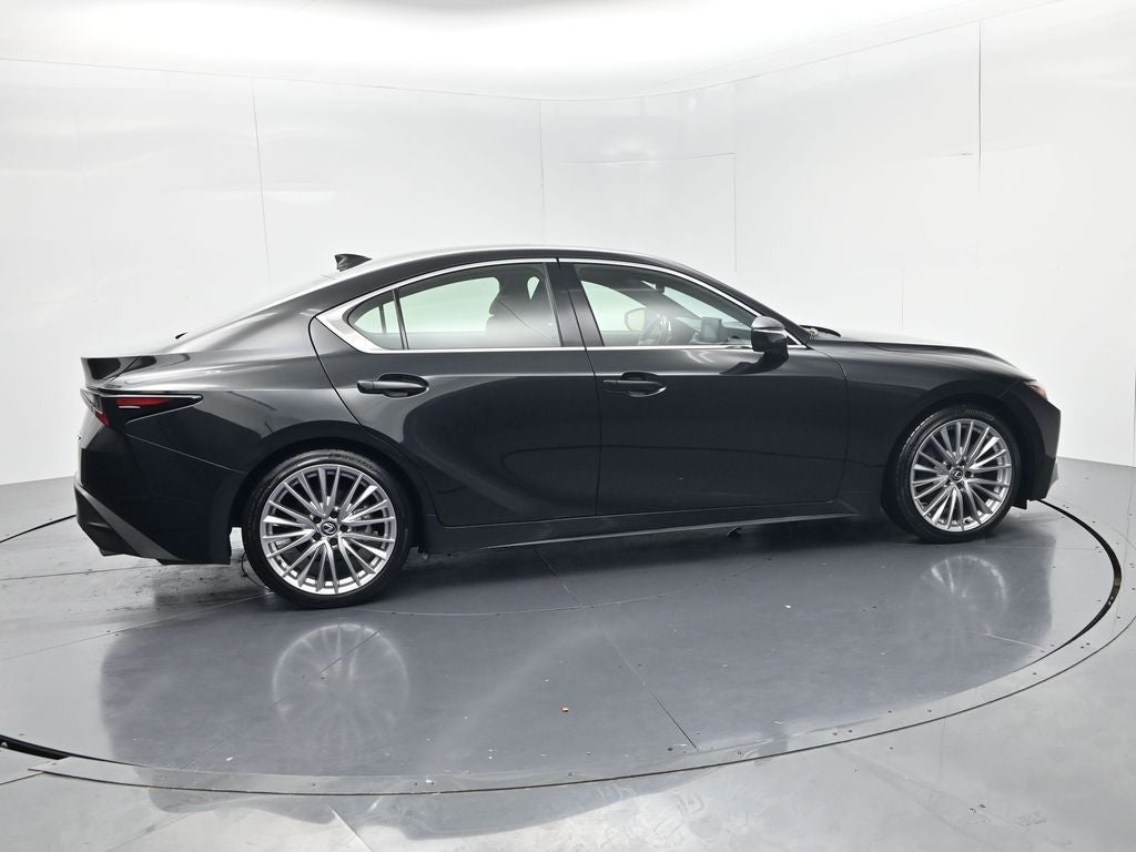 2024 Lexus IS 300
