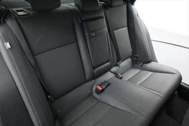 2024 Lexus IS 300