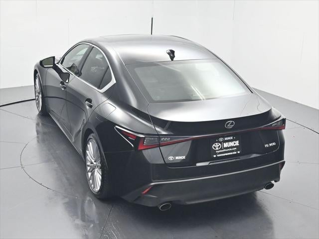 2024 Lexus IS 300