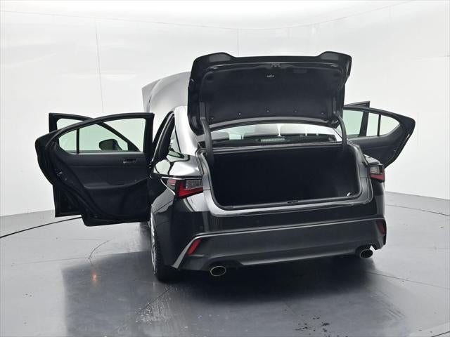 2024 Lexus IS 300
