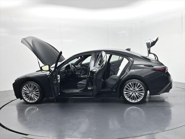 2024 Lexus IS 300