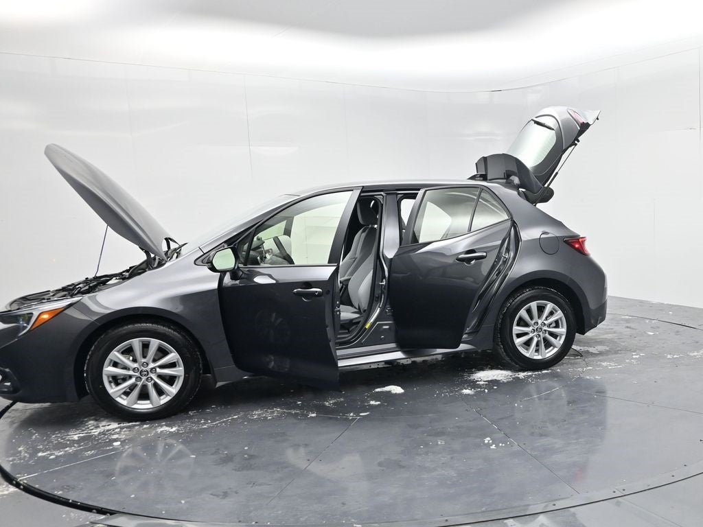 2026 Toyota Corolla Hatchback SE
