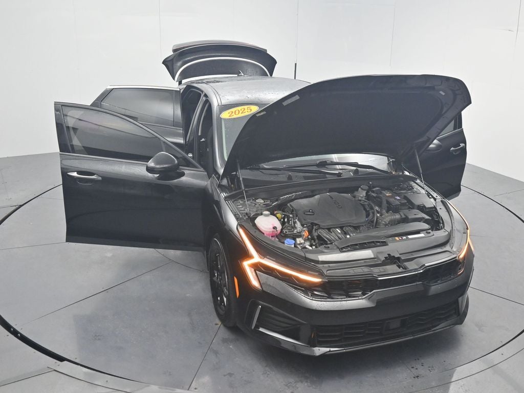 2025 Kia K5 LXS