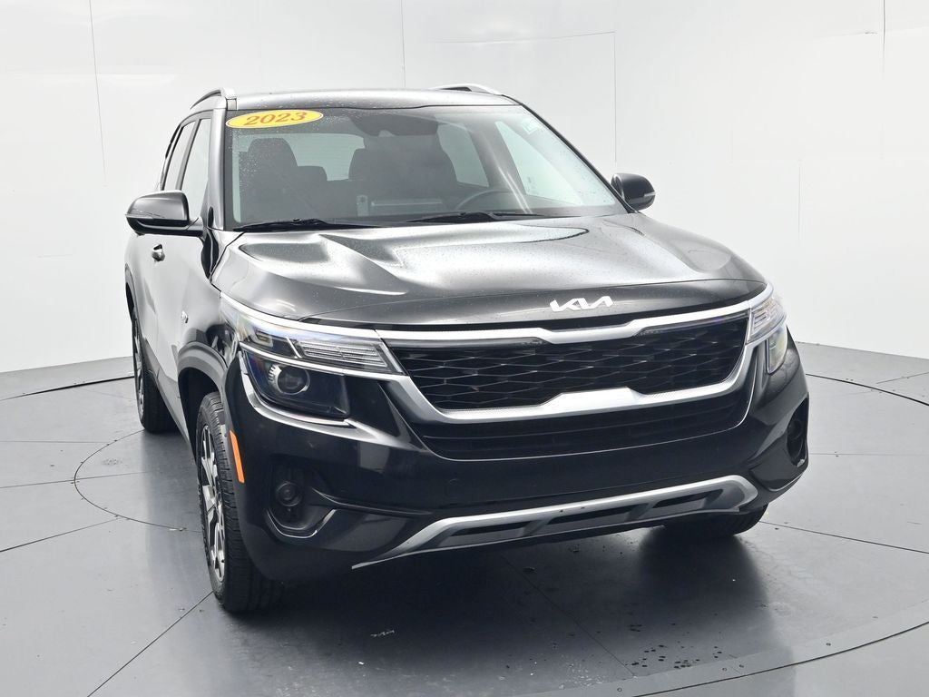 2023 Kia Seltos EX